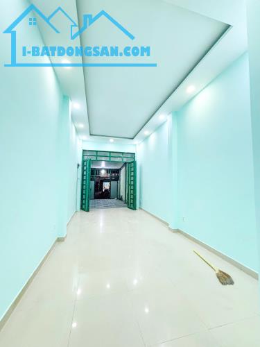 Nhà mới 1 lầu 90m2 mặt tiền đường Dương Cát Lợi Phú Xuân – Nhà Bè