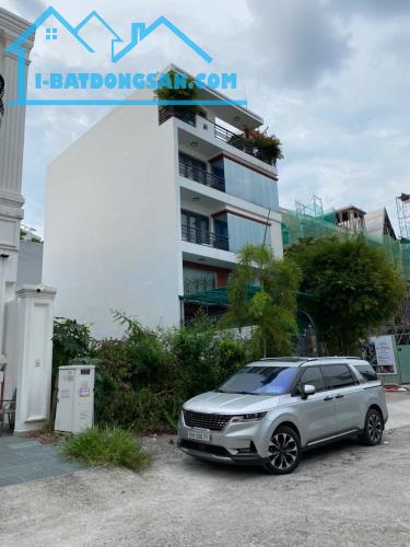 Bán rẻ biệt thự xinh 6.8 x 17m 1 trệt 3 lầu Thủ Đức TP.HCM