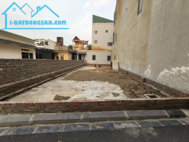 Bán đất Bắc Hồng 106m2, mt6m, 8.06 tỷ, Đông Anh, ô tô, gần trục chính.