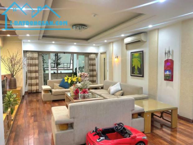 Bán gấp tòa cc NO4B-T2 Ngoại Giao Đoàn 111M2 giá 14.7 tỷ