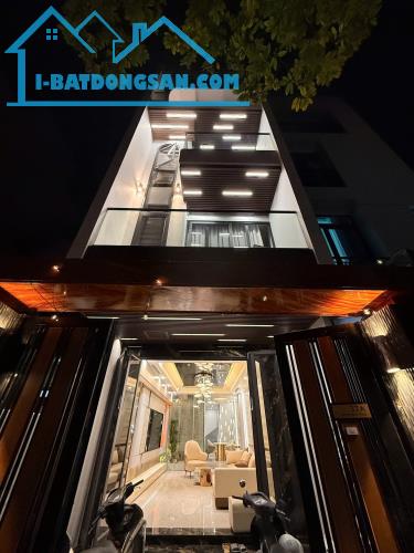 BÁN NHÀ NGỌC THỤY – LONG BIÊN | 82m² x 5 TẦNG | THANG MÁY | FULL NỘI THẤT Giá: 17 tỷ