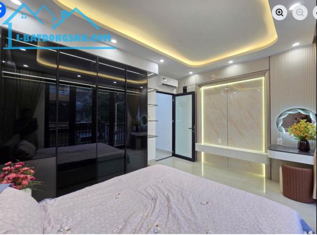 👉 Bán Nhà 3Tầng Đường Nguyễn Huy Tự- Full Nội Thât -Gần Biển -Gía 7,95Tỷ