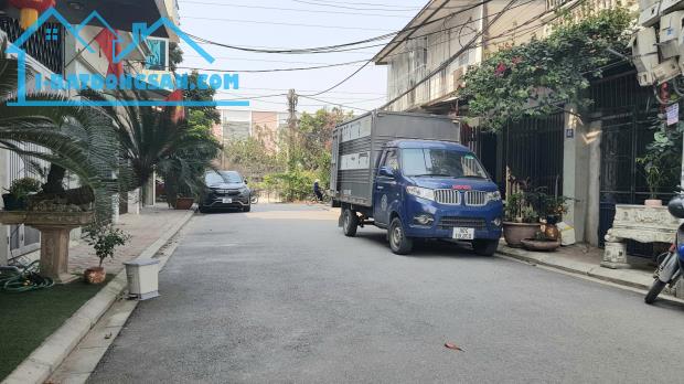 Nhà phân lô Cổ Bi 120m² – mặt tiền 7m, ô tô tránh, có dòng tiền