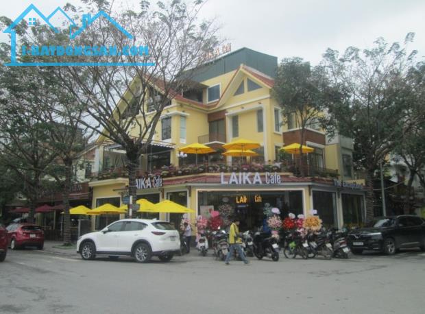 Anh Hà bán Gấp biệt thự lô Góc KĐT Linh Đàm gần hồ Linh Đàm 250m2 chỉ 6x tỷ. LH 0989626116