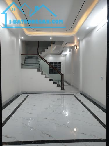BÁN NHÀ 5.2 TỶ 3 TẦNG 76M2 ( HƯỚNG NAM ) KHU ĐÔ THỊ THỐNG NHẤT