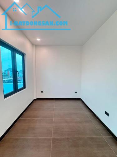 BÁN NHÀ 3 TỶ 350 TRIỆU, NGÕ ĐƯỜNG KÊNH, 47M2 x 4 TẦNG