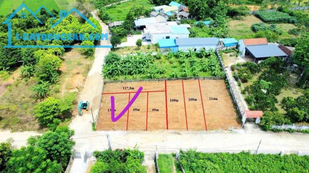 140m2 lô góc 2 mặt tiền đường oto giá hơn tỷ