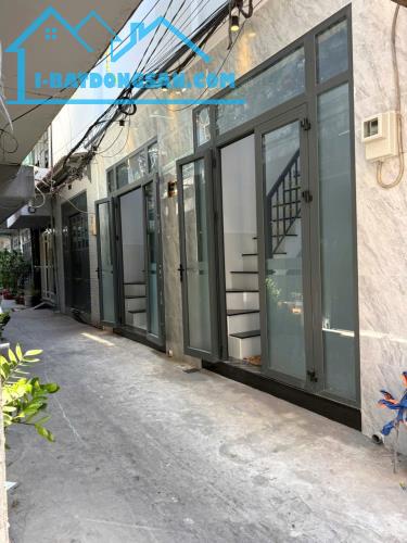 CHỈ 3 TỶ XÍU SỞ HỮU 2 CĂN- NHÀ 2 TẦNG DIỆN TÍCH 40M2 SỔ RIÊNG GẦN 26 THÁNG 3- CHO THUÊ 7TR