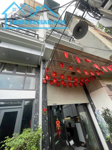 Bán nhà 33m2 x 6 tầng thang máy Lạc Long Quân - Cầu Giấy - vị trí trung tâm - view cực đỉn