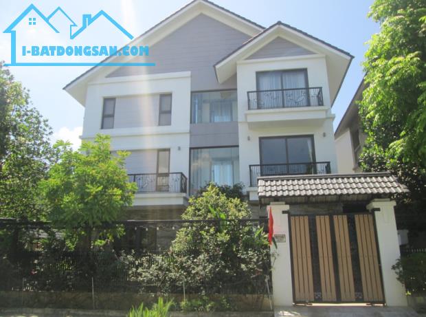 Anh Tùng bán Gấp biệt thự phố Lưu Khánh Đàm KĐT Việt Hưng 200m2 chỉ 5x tỷ. LH 0989626116
