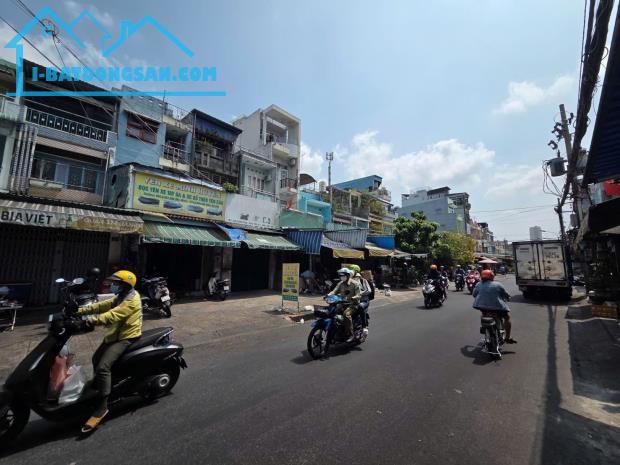 MẶT TIỀN PHAN VĂN KHOẺ QUẬN 6- 4 Tầng