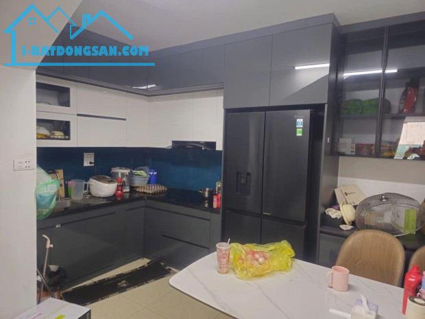 Hiếm nhà đẹp 4 tầng mặt phố Lý THường Kiệt, 40m2, mặt tiền 4m, lô góc, kinh doanh, giá 16