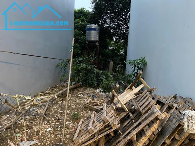 50 m 2 - nhỉnh 6 tỷ - lô góc - sổ đỏ đường 3,5 m - việt hưng