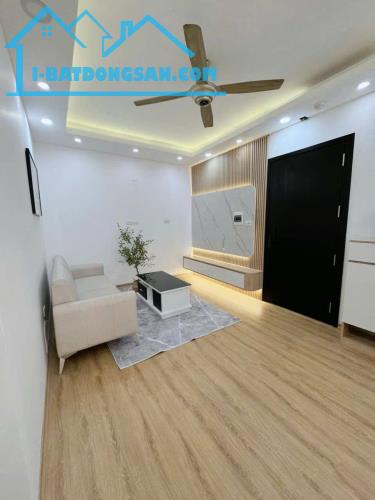 Bán Chung Cư Việt Hưng, Long Biên Giá Tốt Chỉ 4,55 tỷ cho căn 76m2 (sỗ sẵn)