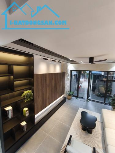 BÁN NHÀ 5,280 , MẶT ĐƯỜNG KHU PHẠM NGŨ LÃO, 64M2 x 3 TẦNG