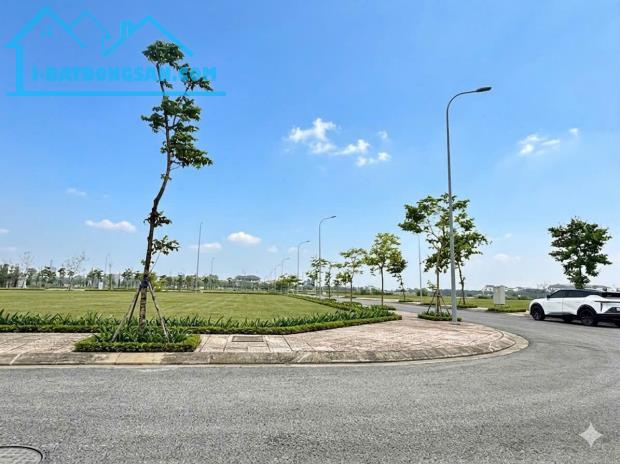 BÁN ĐẤT NAM VĨNH YÊN – LÔ GÓC 2 MẶT TIỀN CỰC HIẾM ĐẸP DT122,5m MT9m SẴN SỔ GIÁ 5,880 TỶ