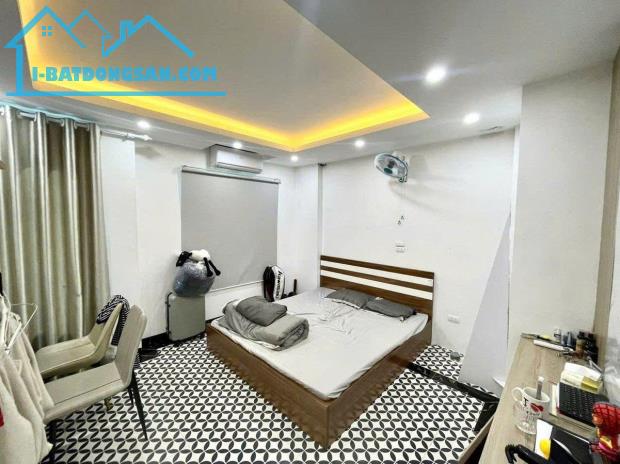 Cực đẹp Phố Tôn Thất Tùng 35m2, 6T thang máy, MT4.3m kinh doanh nhỉnh 13 tỷ tặng đồ