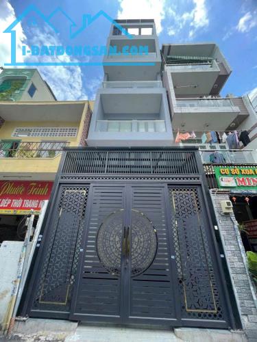 Siêu phẩm hẻm xe hơi sát mặt tiền đường 3/2 quận 10 (DT 4x16m) 3 lầu tiện ở liền