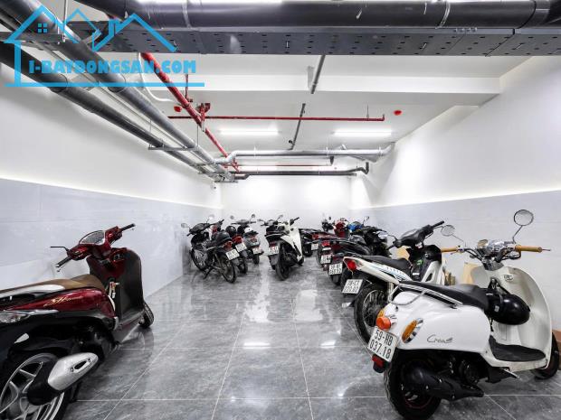 CHDV 7L mới DTS 650m2 HXT Bùi Đình Túy có hầm 25PN TN 130tr gần chợ Bà Chiểu 37.8 tỷ.