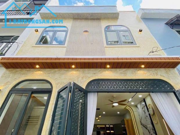 MUỐN BÁN GẤP!! Nhà Phạm Viết Chánh P19 Bình Thạnh, giá 3ty2, HXH, hướng vào trung tâm