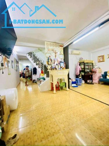 BÁN NHÀ 3 TẦNG- HƯNG PHÚ - QUẬN 8 - 51M2- 4PN - NHỈNH 4 TỶ- GỌI NGAY 0784968131