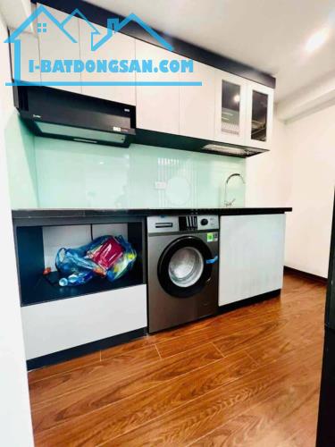 BÁN CĂN HỘ TẬP THỂ TÔN ĐỨC THẮNG, VĂN MIẾU QUỐC TỬ GIÁM, ĐỐNG ĐA 60M 3.5 TỶ