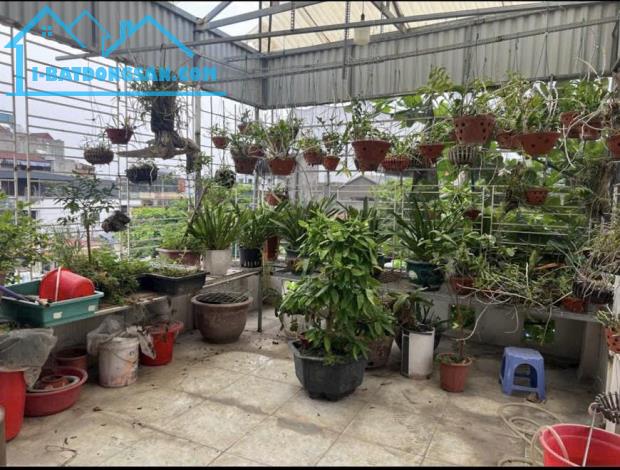 Bán căn nhà mặt đường Điện Biên Phủ, ph Cẩm Thượng, TP Hải Dương, 69.4m2, mt 4m, 2.5 tầng,