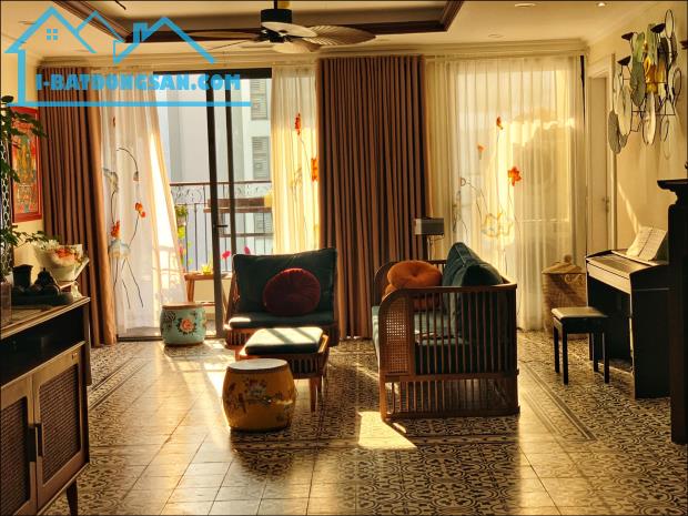 *Bán nhà đường Phan Thanh, vị trí kinh doanh sầm uất, dt 132m2 (ngang 5m), giá 15,5 Tỷ