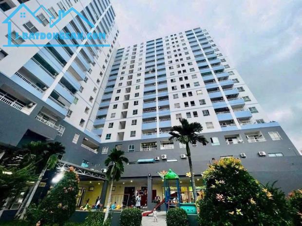 RA GẤP CĂN HỘ CAO CẤP CC LINH TÂY SÁT PHẠM VĂN ĐỒNG THÔNG THỦY 81m2 CHỈ 3,9 TỶ.