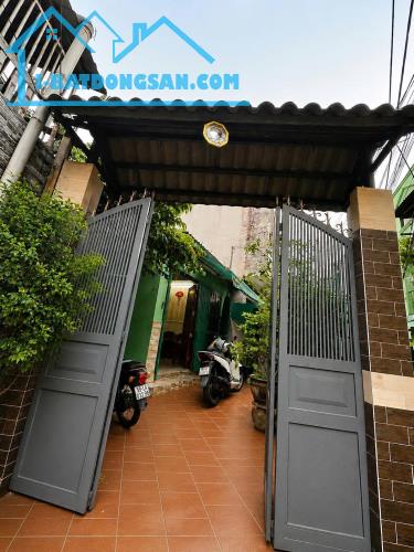 BÁN NHÀ HẺM XE HƠI - CAO XUÂN DỤC Q8 - 92M2- CHỈ 5.99 TỶ- GỌI NGAY 0784968131
