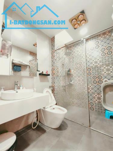 BÁN NHÀ MP TRẦN DUY HƯNG_112m2_MẶT TIỀN SIÊU ĐẸP HƠN 6M_VỈA HÈ_KINH DOANH_GIÁ 51 TỶ