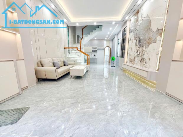 CHỈ 8.1 tỶ TL -LÔ GÓC 2 MẶT HẺM Ô TÔ – ĐƯỜNG SỐ 9 – P9 - GÒ VẤP – GẦN CV LÀNG HOA