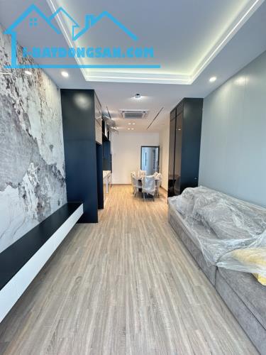 Bán nhà Xuân Đỉnh 6 tầng thang máy, LÔ GÓC, 42M2 MT 4.4m 5 ngủ khép kín chỉ 11 tỷ