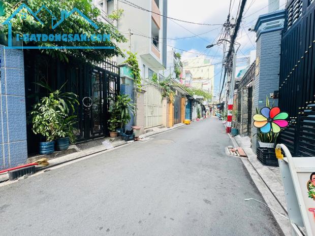 Bán nhà mới HXH thông Ba Vân - Khu sang - DT 4 x 16 - 4 tầng - giá chỉ 11.5 tỷ