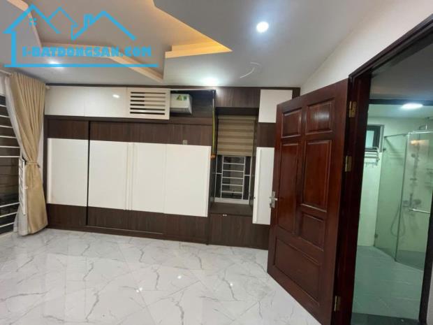 Nhà đẹp ngõ phố 8/3, giá 7.3 tỷ, 32m2x5T, ở luôn, ẢNH THẬT