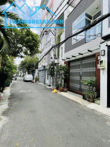 Bán nhà 5 tầng có thang máy hẻm xe tải Nguyễn Thượng Hiền Q Bình Thạnh,4.3x13m chỉ 14.5 Tỷ