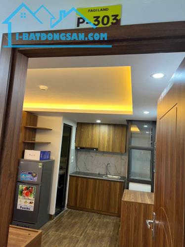 9 TỶ, CCMN ĐỨC DIỄN 48M2X6 TẦNG,10 PHÒNG KK,T/MÁY,40 TRIỆU/THÁNG,50M ÔTÔ TRÁNH