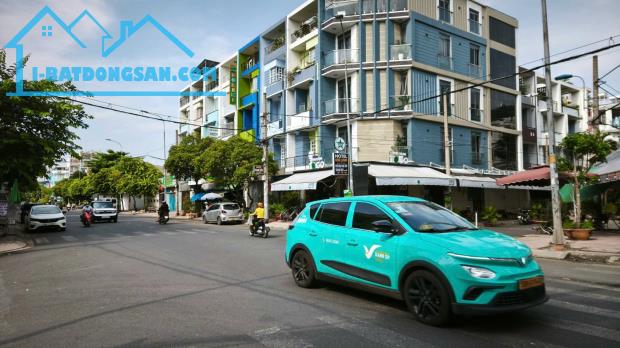 GÓC 2 MẶT TIỀN BÌNH PHÚ- QUẬN 6 - 5 TẦNG THANG MÁY- DÒNG TIỀN 100 TRIỆU/ THÁNG