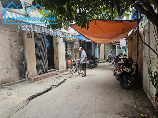 BÁN LÔ ĐẤT DT 102M, MT 6,7M, 25 TỶ BA ĐÌNH.