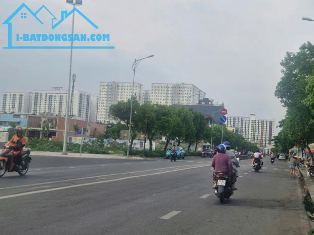 SIÊU PHẨM MT DƯƠNG THỊ GIANG – 800M² – DÒNG TIỀN KHỦNG - NGANG 16M HIẾM