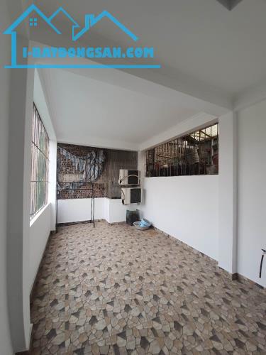 Phú Đô – 40m2x 5T Phân Lô, Ô Tô, Gần Trường Chợ Bãi Đỗ Xe Chỉ 8,2 Tỷ