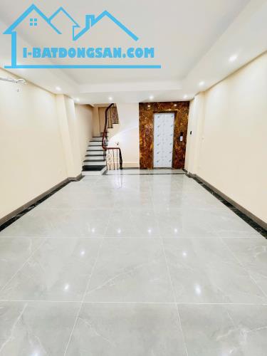 Nhà đẹp ngõ Trường Chinh, giá 20.5 tỷ, gần 50m2x7T, KD lớn, ảnh thật