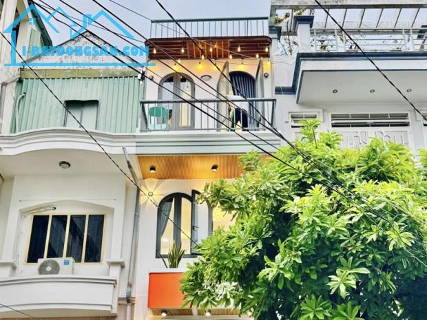 Bán Nhà Hẻm Ô Tô – Gần Chợ Tân Bình – Lạc Long Quân – Giá 6,6 Tỷ TL
