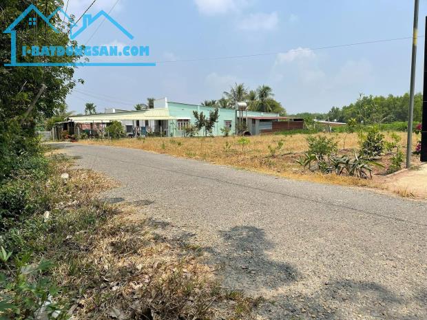 CHÍNH CHỦ SANG GẤP 15X40m=600m2, S.HỒNG, TH.CƯ NGAY CHỢ, DÂN ĐÔNG THÔNG QUỐC LỘ GIÁ 190TR