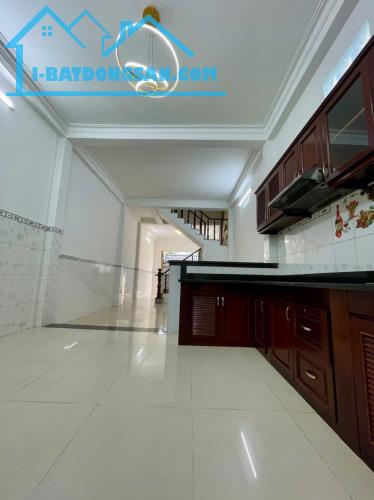 🔥SÁT CHỢ HIỆP BÌNH – HẺM XE HƠI RỘNG – 70M² – 3 TẦNG BTCT – CHỈ 8.3 TỶ 🔥
