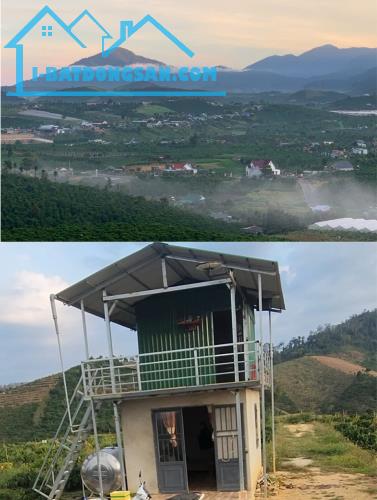 "Nơi mây dừng chân".Chỉ để tiếng gió và tiếng chim hót tự nhiên.