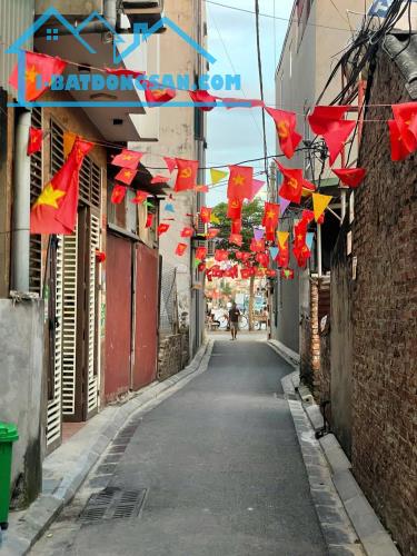 Chủ cần xiền bán đất Vĩnh Ngọc 50m2, mt4m, 6.xx tỷ, Đông Anh, ô tô.