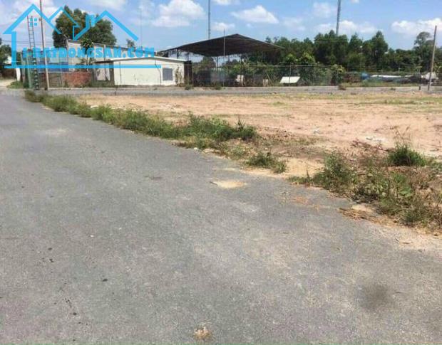KẸT TIỀN SANG GẤP 5X50M2 ĐẤT NGAY CHỢ, KCN, THÔNG RA QUỐC LỘ DÂN ĐÔNG GIÁ 320TR