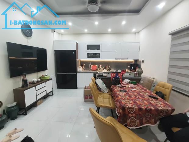 ✅Bán Nhà Phố Thái Hà, 30m Ra Ôtô Dừng Đỗ, Xây Mơi Từ Móng, DT 30m2, 5 Tầng, Giá TL