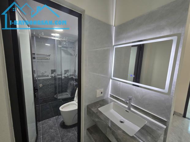 BÁN NHÀ 2 TỶ 300 TRIỆU, NGÕ PHÙ NGHĨA, 54M2 x 3 TẦNG